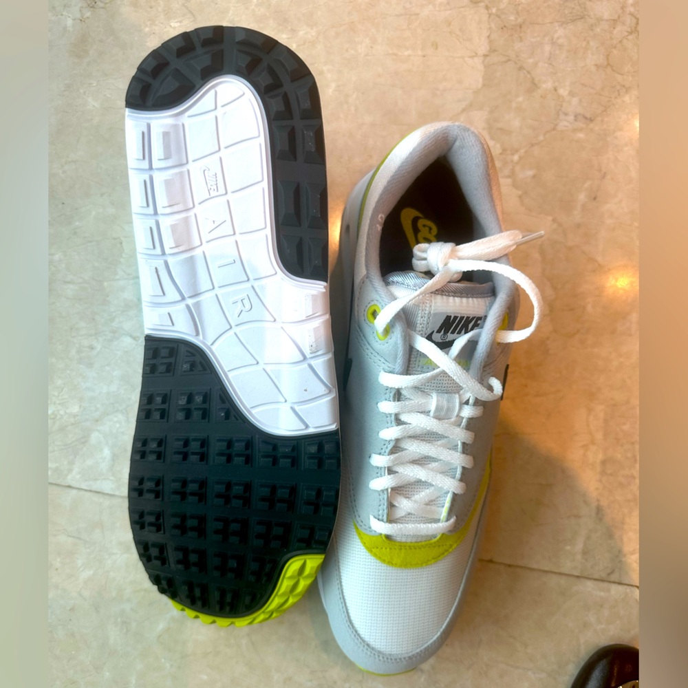 NIKE AIR MAX I